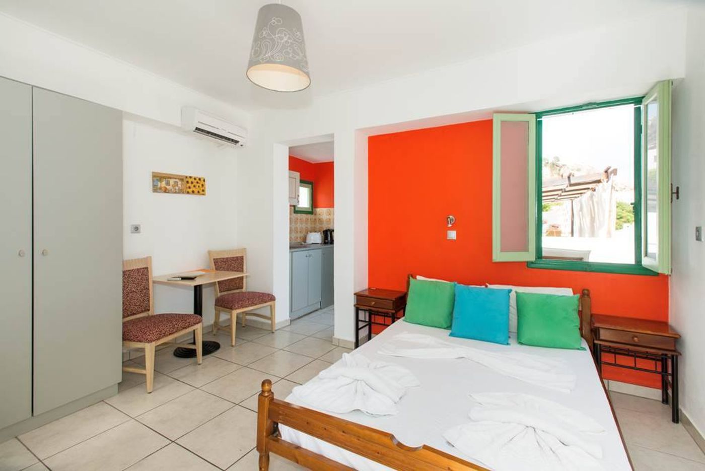 Xenones-Lindos-Room-14