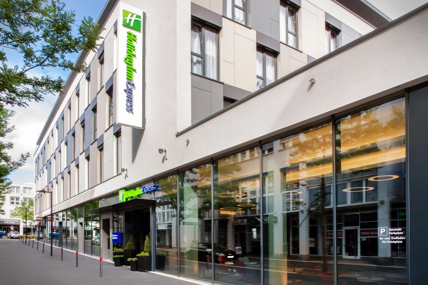 Holiday Inn Express Stuttgart - Waiblingen-Germany-Waiblingen-General view-8