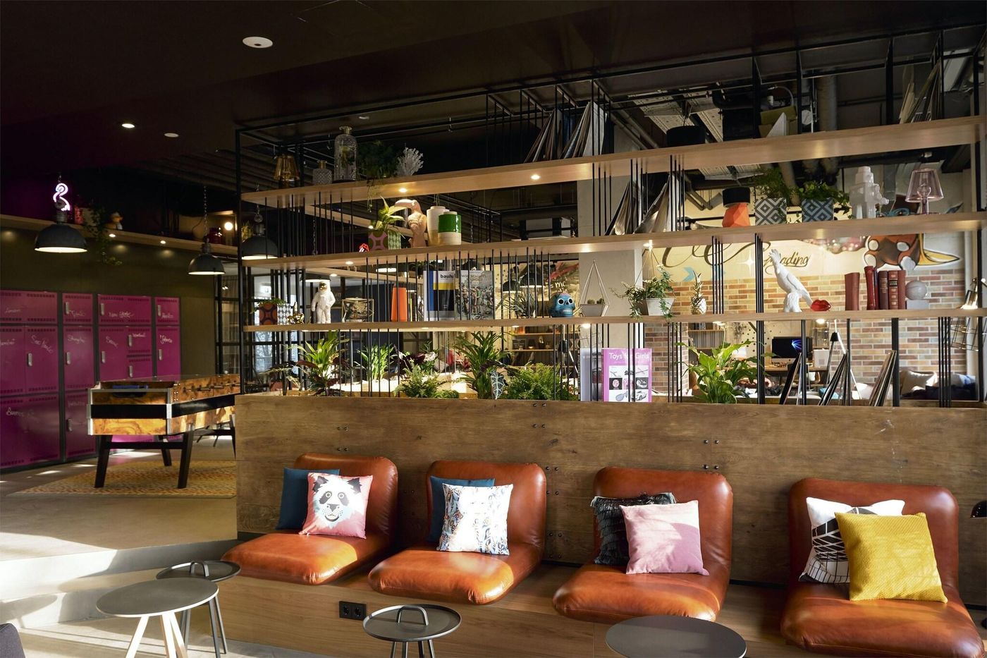 Moxy-Berlin-Humboldthain-Park-Lobby-11