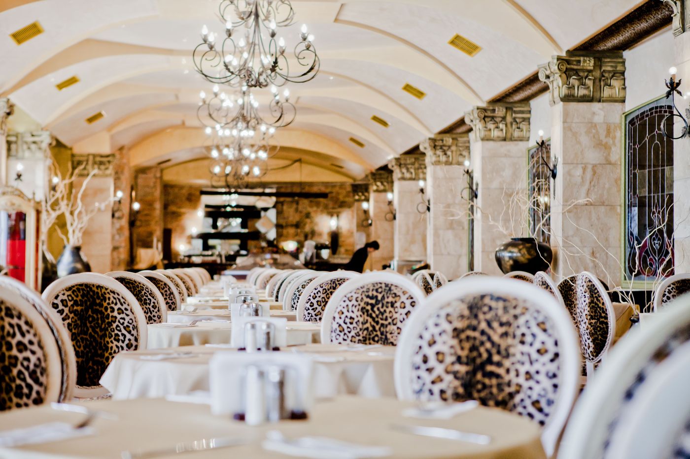 Imperial-Palace-Restaurant-44