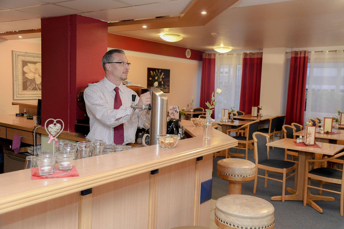 Best Western Comfort Business Hotel - Germany - Neuss - Bar - 3