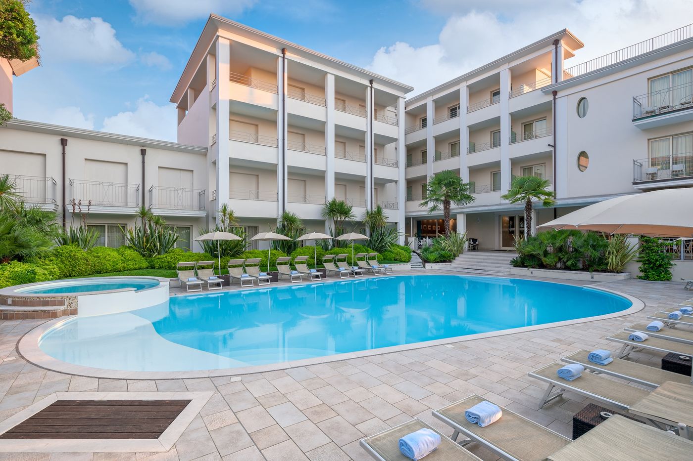 Hotel Nazionale-Italy-Desenzano del Garda BS-General view-3