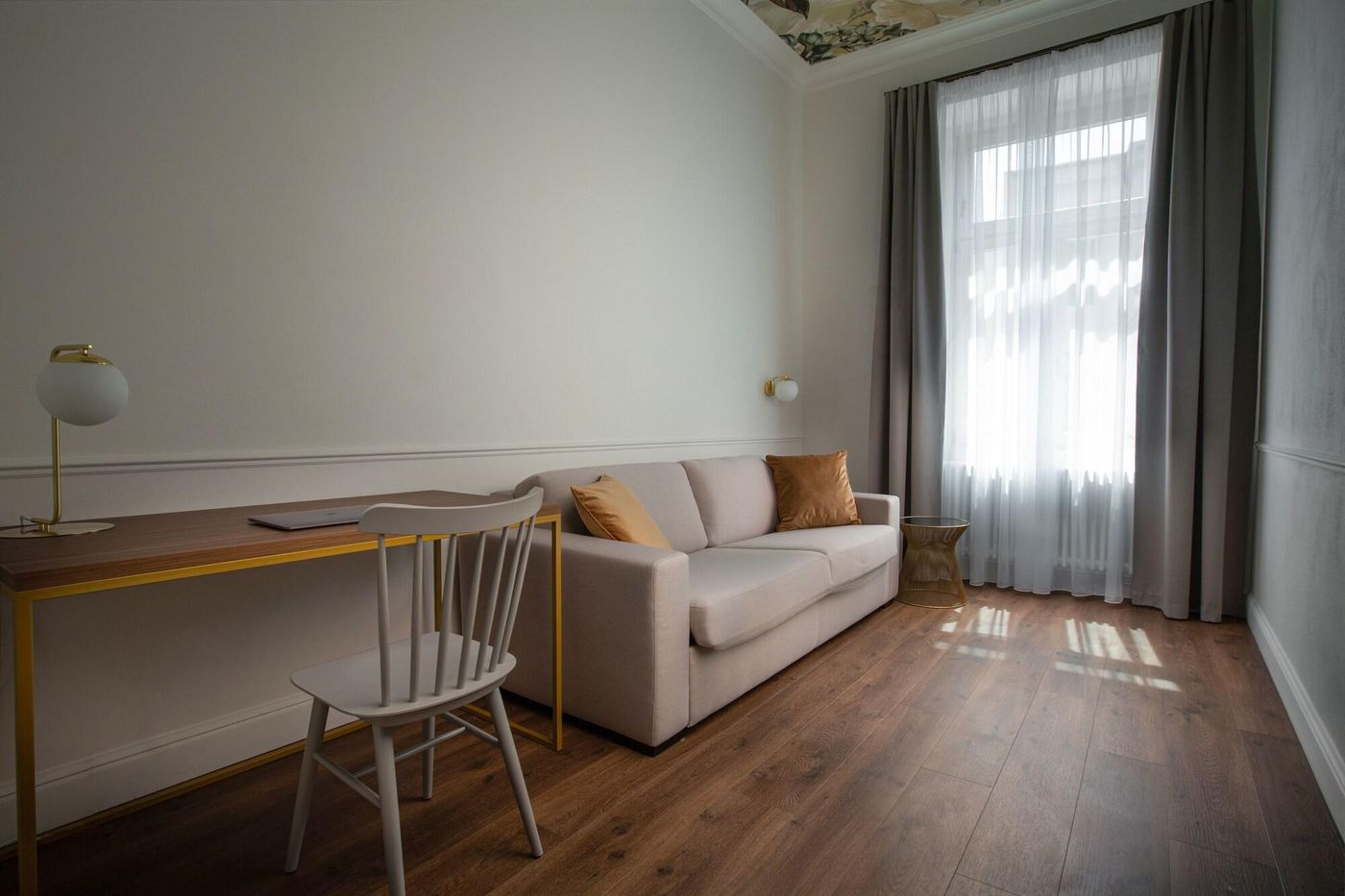 OREA-Place-Seno-Room-23