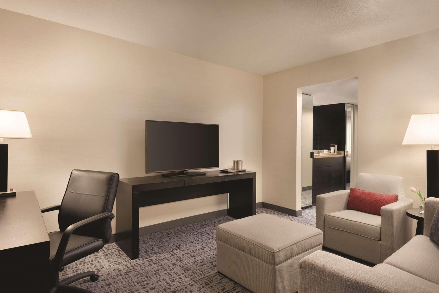 Radisson-Hotel-Vancouver-Airport-Room-24