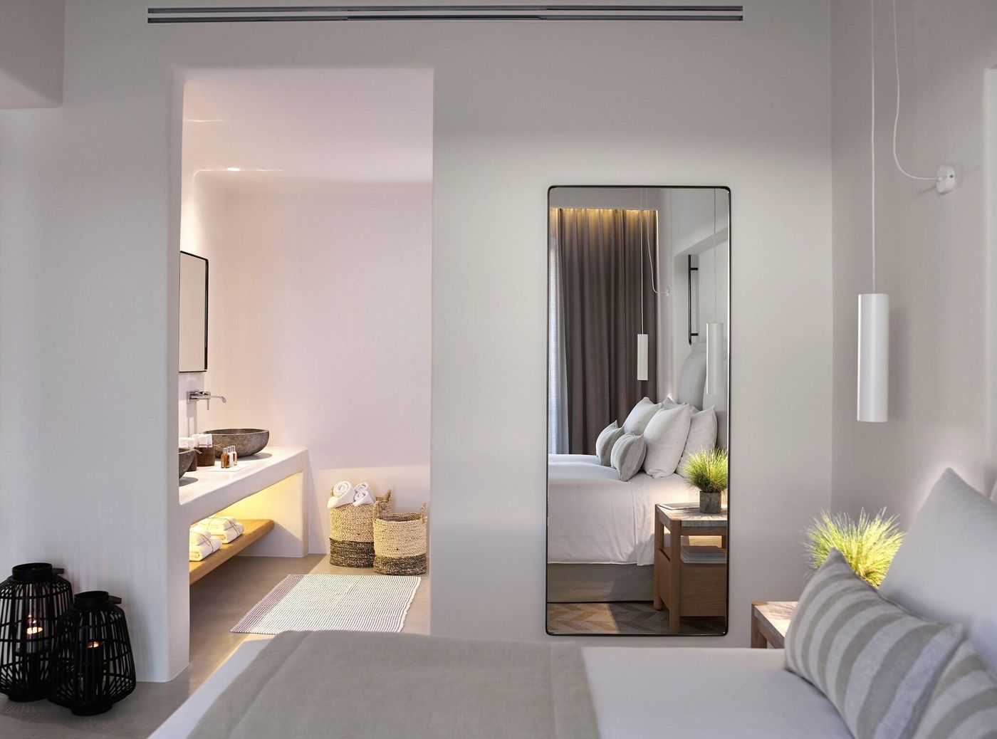 Bill---Coo-Suites-and-Lounge-Room-36