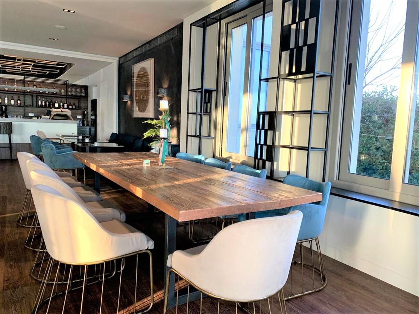 Droushia-Heights-Bar-38