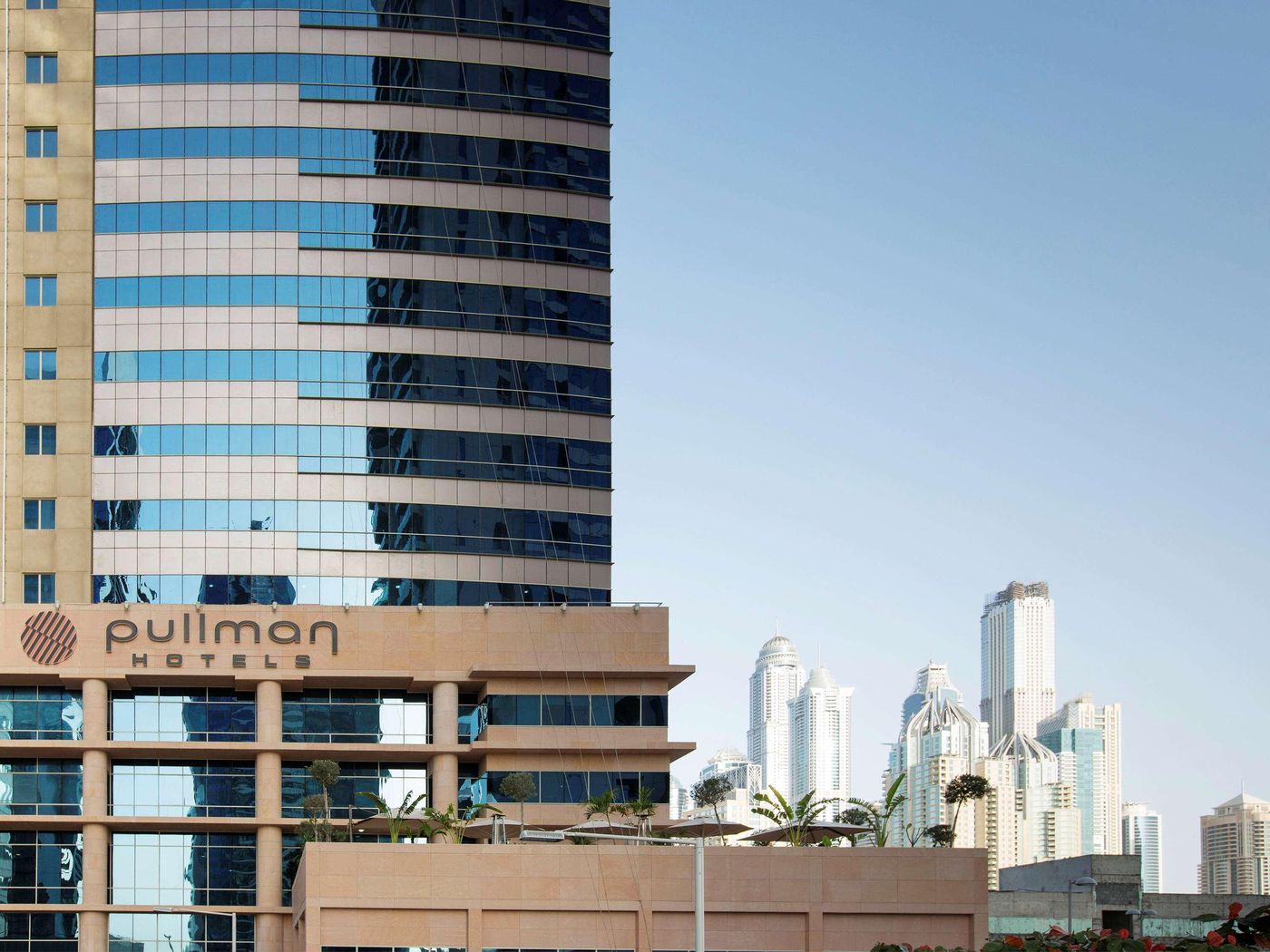 Pullman-Dubai-Jumeirah-Lakes-Towers-Room-10