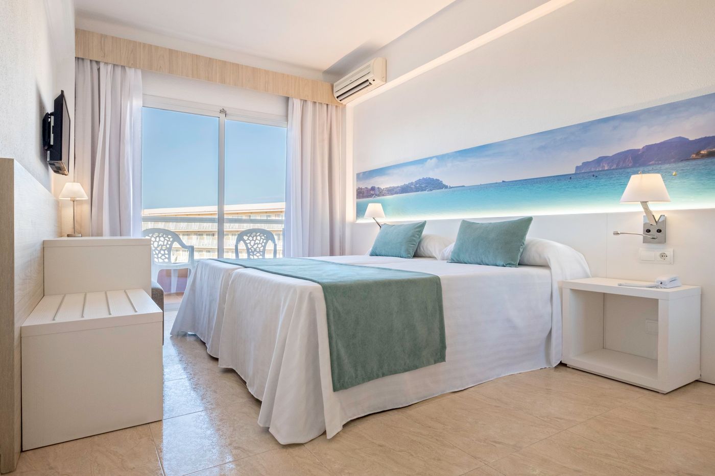 Azuline Hotel Bahamas & Bahamas II