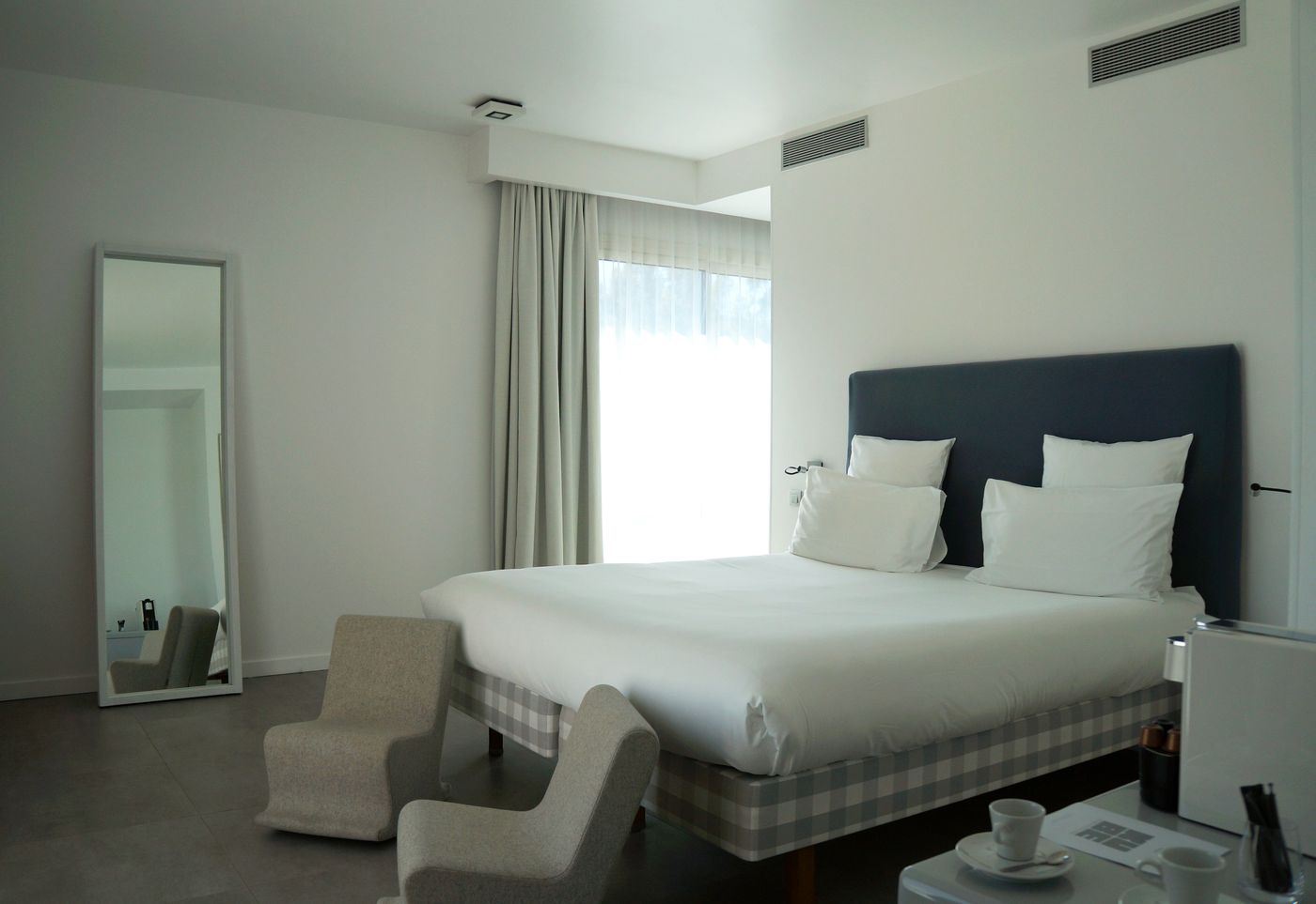 Kube-Hotel-St-Tropez-Room-64