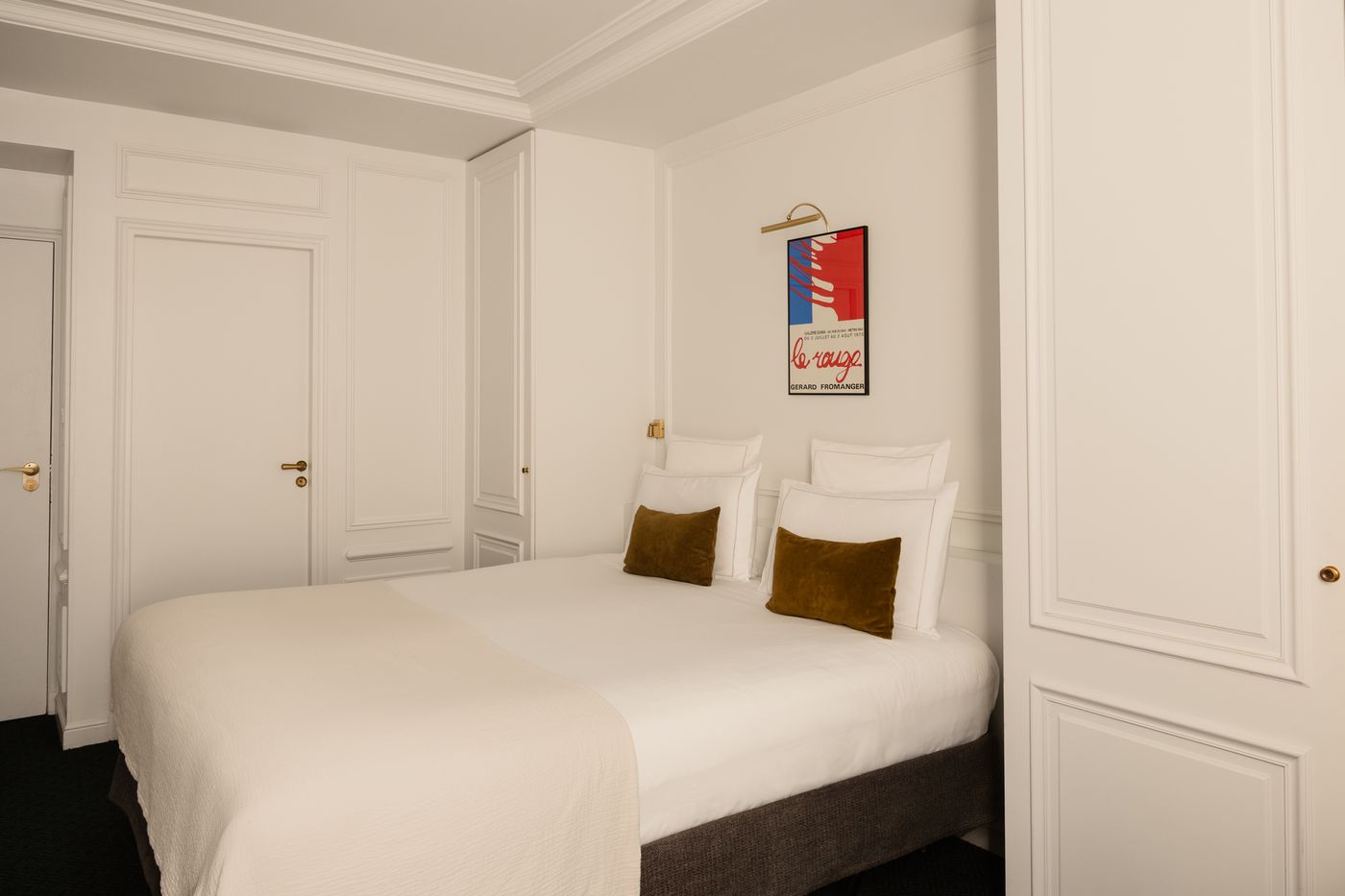 Hotel-Bourgogne---Montana-Room-27