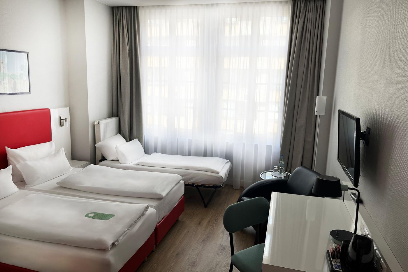Select-Hotel-Berlin-Checkpoint-Charlie-Room-27
