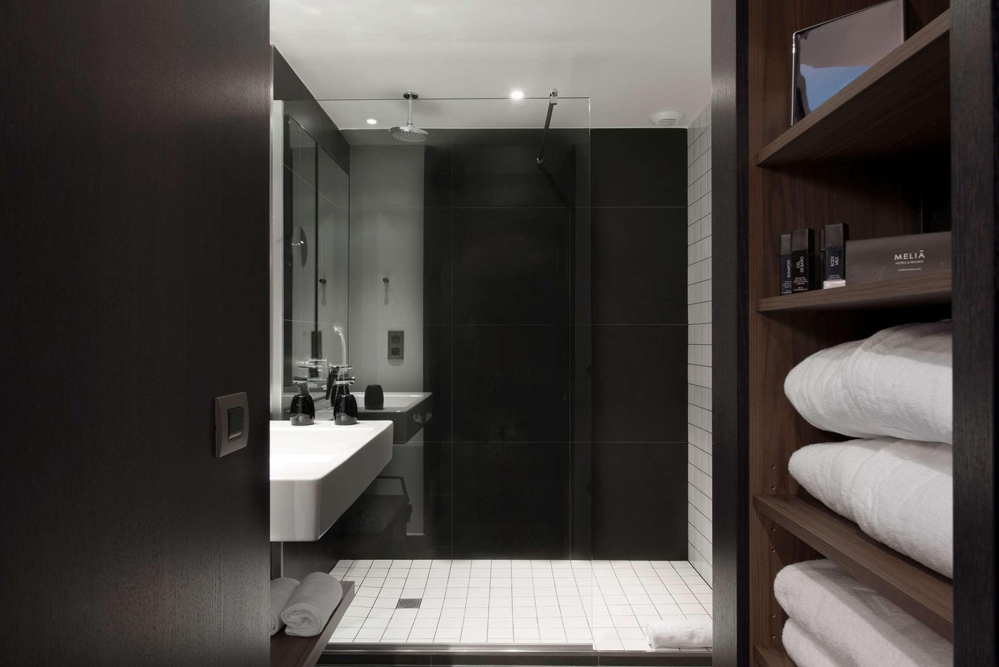 Melia-Paris-La-Defense-Room-56