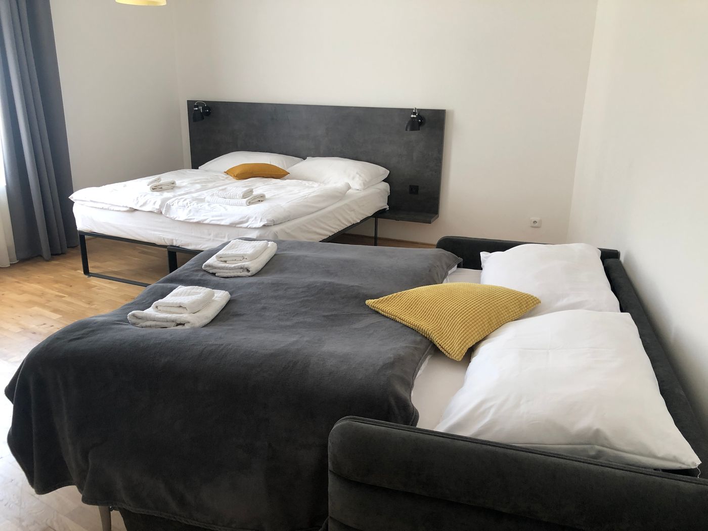 EA-ApartHotel-Melantrich-Room-24