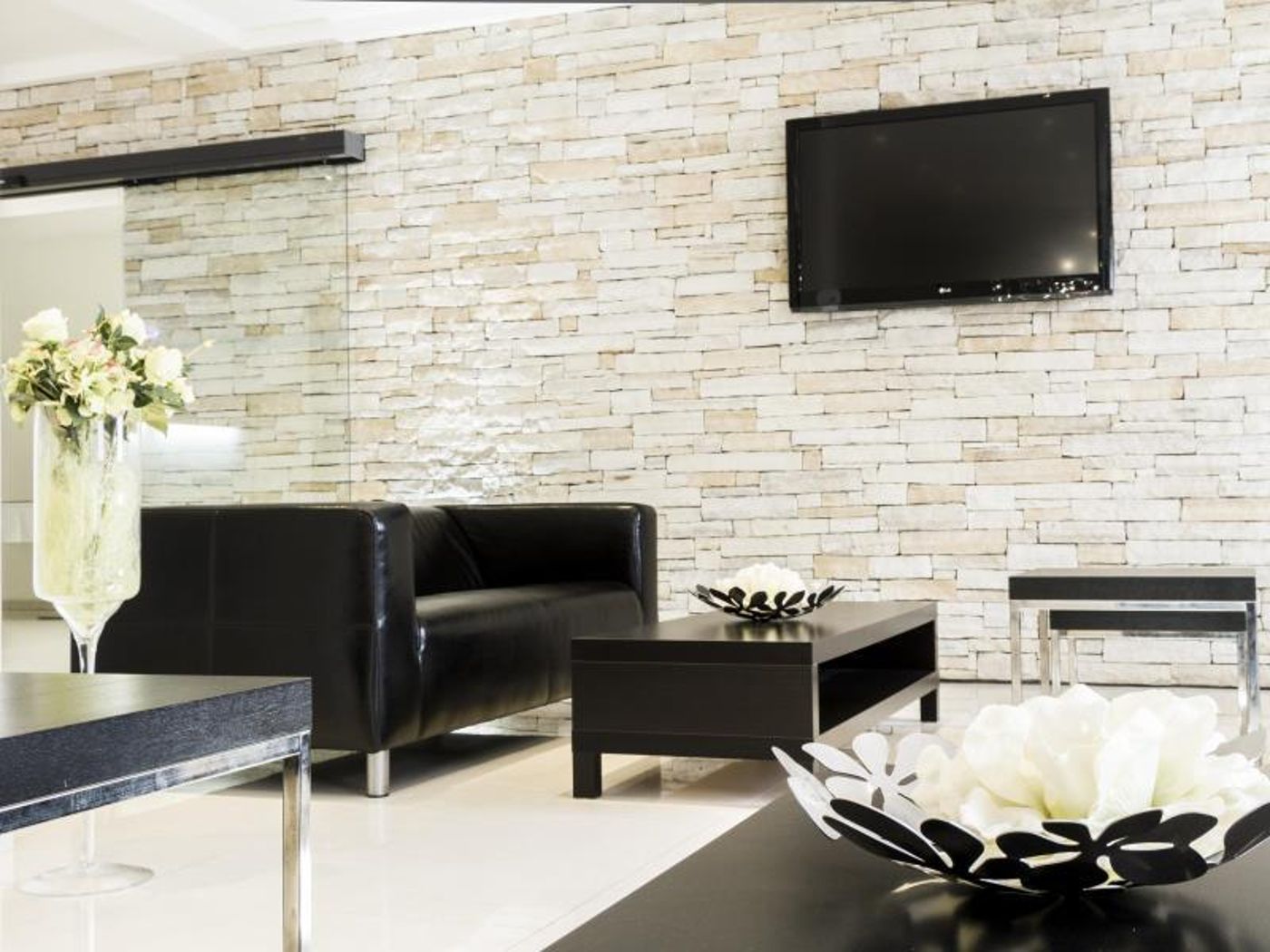 Hotel-Herrmes-Lobby-11