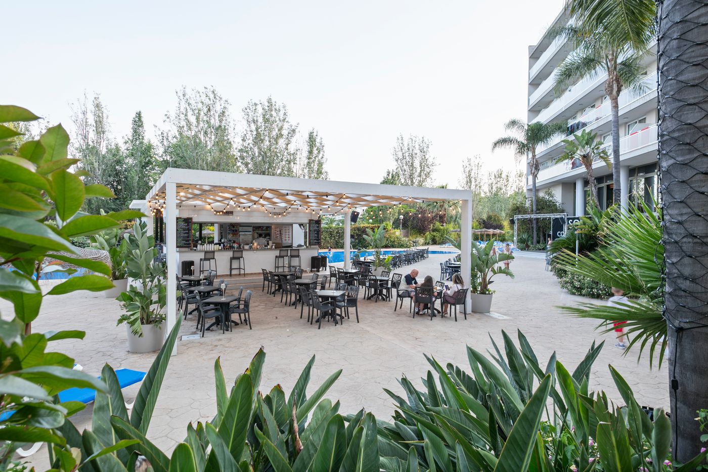 Sol-Costa-Daurada-Hotel-Terrace-10