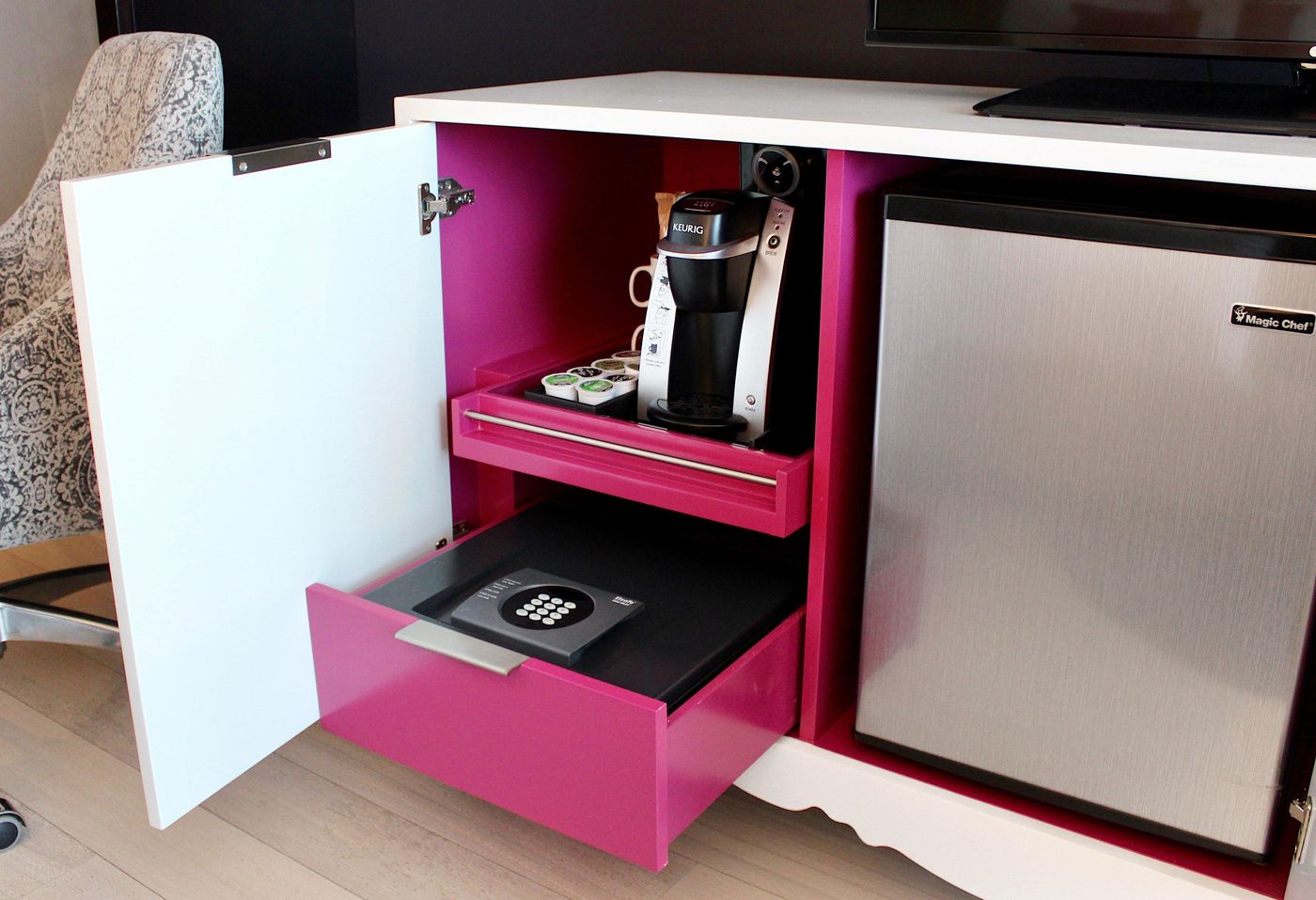 Hotel-Indigo-Los-Angeles-Downtown-Room-12