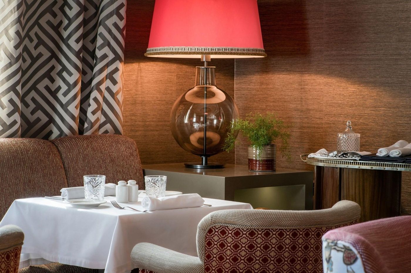 AC-Hotel-Palacio-del-Retiro-Autograph-Collection-Restaurant-23