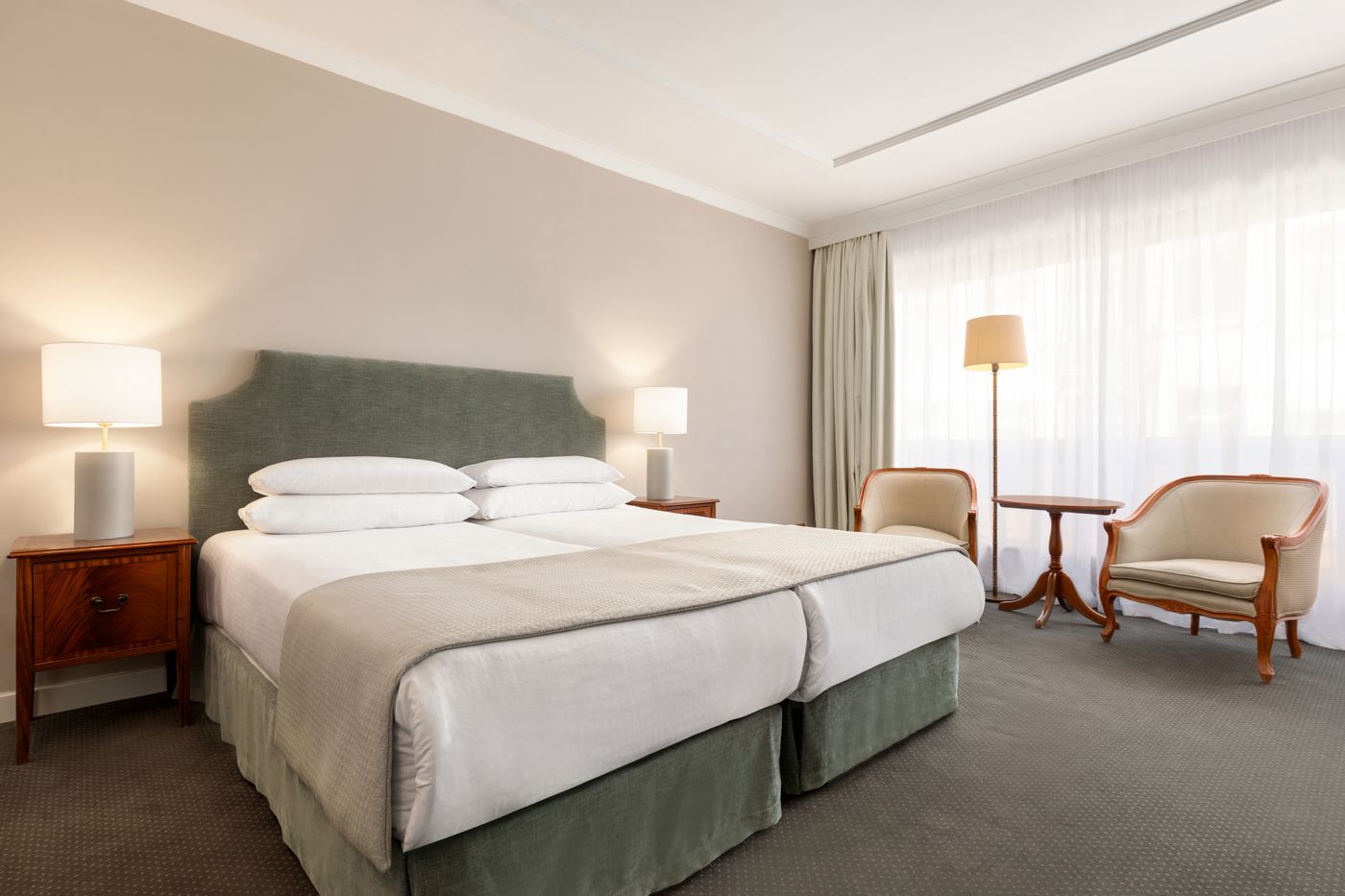 Hotel-Avenue-Louise-Brussels-Trademark-Collection-Room-19