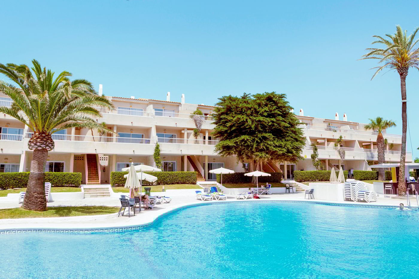 Sunconnect-Hotel-Delfines-Pool-1