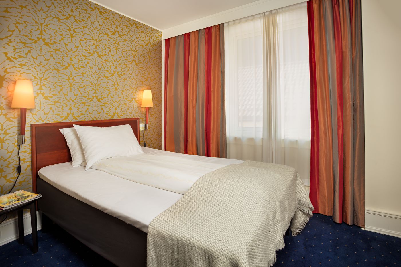 Heimen Hotel-Norway-BERGEN-Room-10