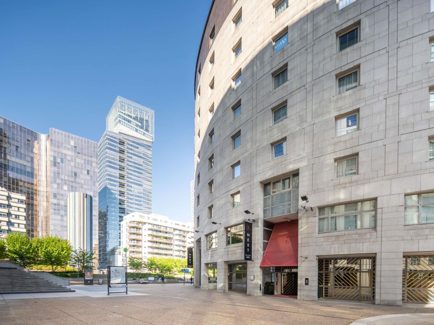 NEST-Paris-La-Defense---Mgallery-General-view-11