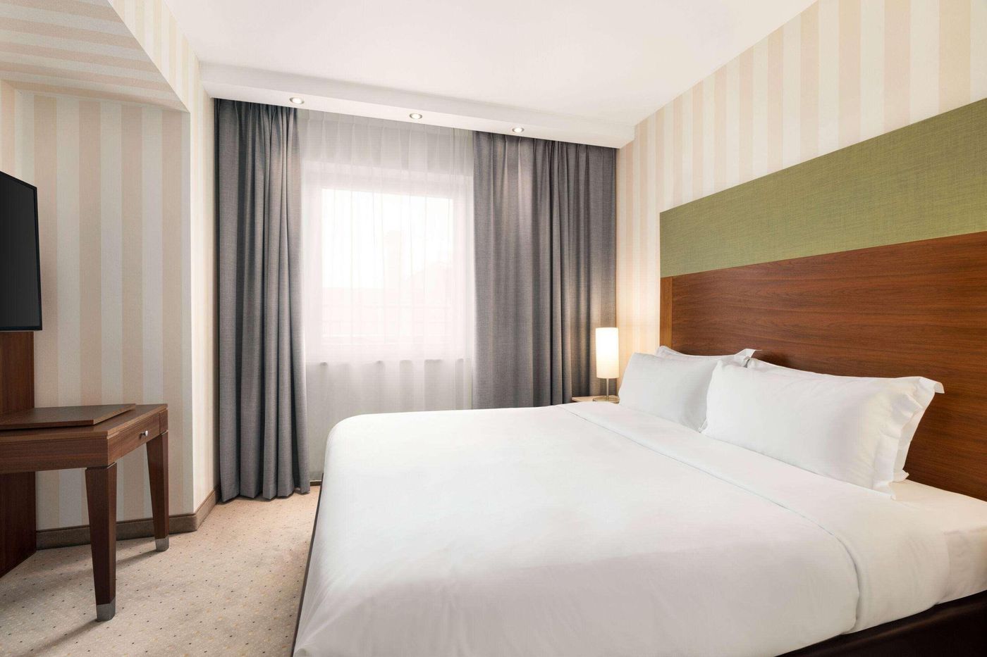 Wyndham Wroclaw Old Town Hotel-Poland-WROCLAW-Room-10