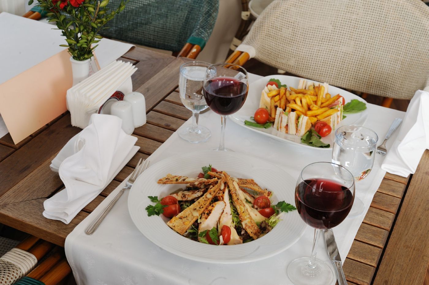 Radisson-Hotel-Sultanahmet-Bar-47