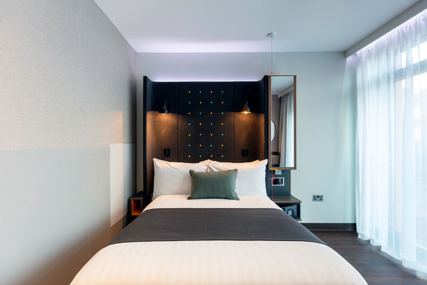 Point-A-Hotel-Dublin-Liberties-Room-10
