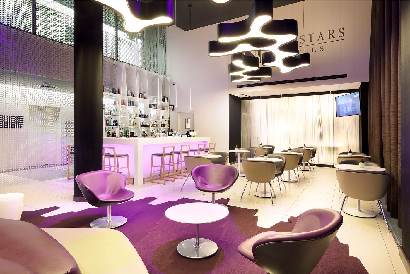 Eurostars-Book-Hotel-Bar-6