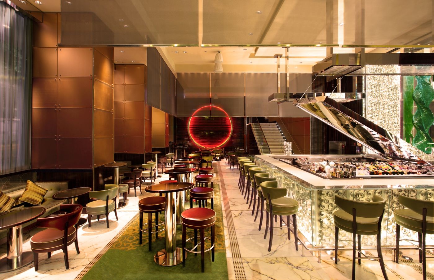 The-Landmark-Mandarin-Oriental--Hong-Kong-Bar-6
