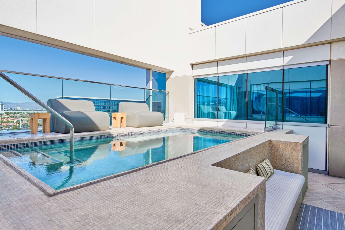 Virgin-Hotels-Las-Vegas-Curio-Collection-by-Hilton-Room-5