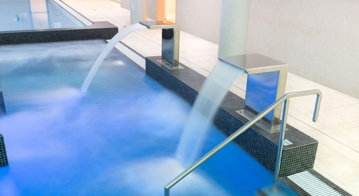 DoubleTree-by-Hilton-Krakow-Hotel---Convention-Cen-Pool-64