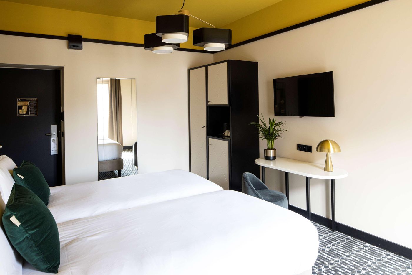 Best-Western-Roosevelt-Room-17