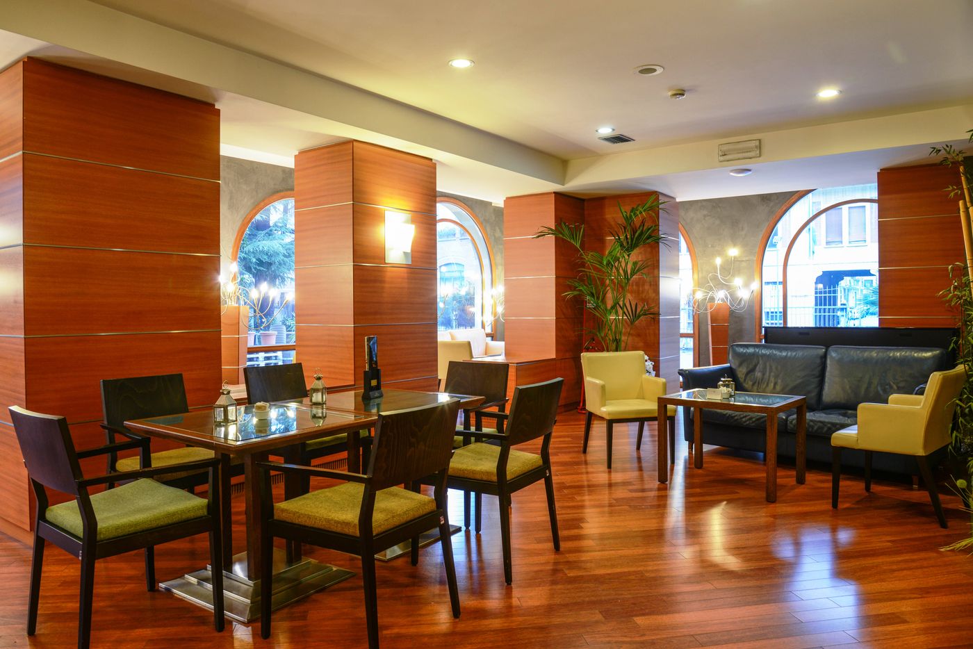 Hotel Master-Italy-BRESCIA-Lobby-10