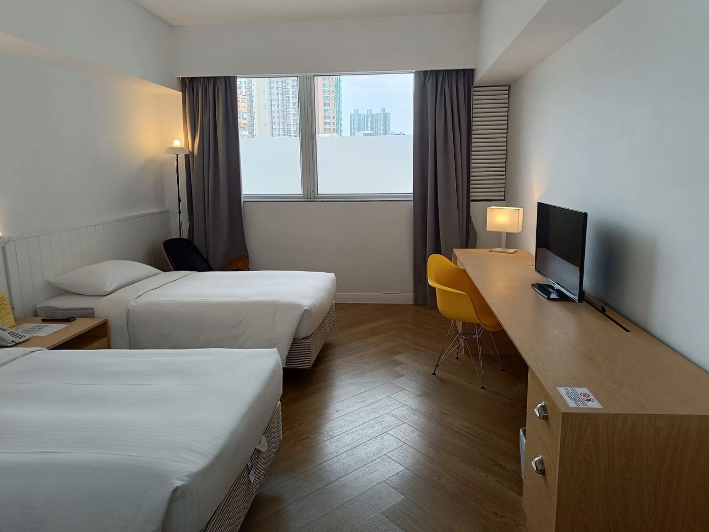 Caritas-Oswald-Cheung-International-House-Room-1