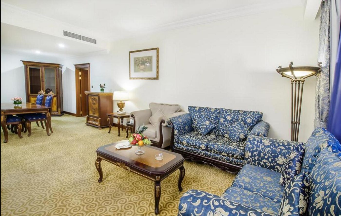 Grand-Excelsior-Bur-Dubai-Room-25