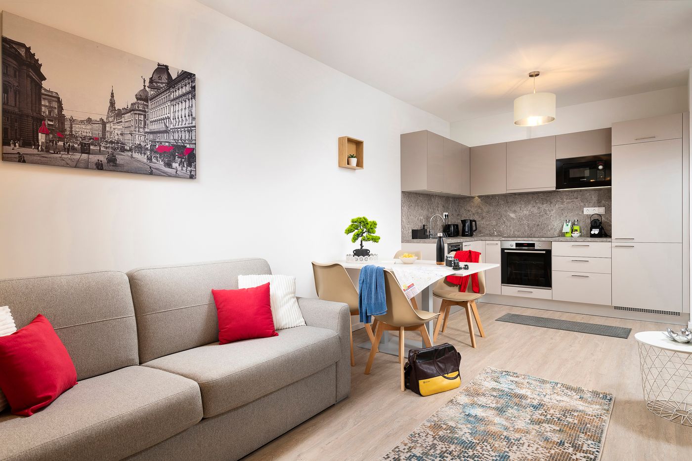 Bo18-Superior-Hotel-Room-9