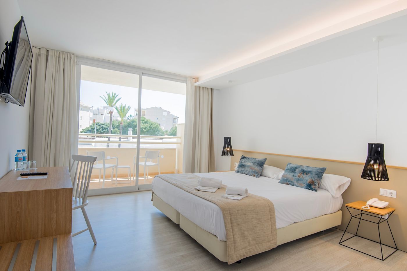 Globales Cala Bona Suites