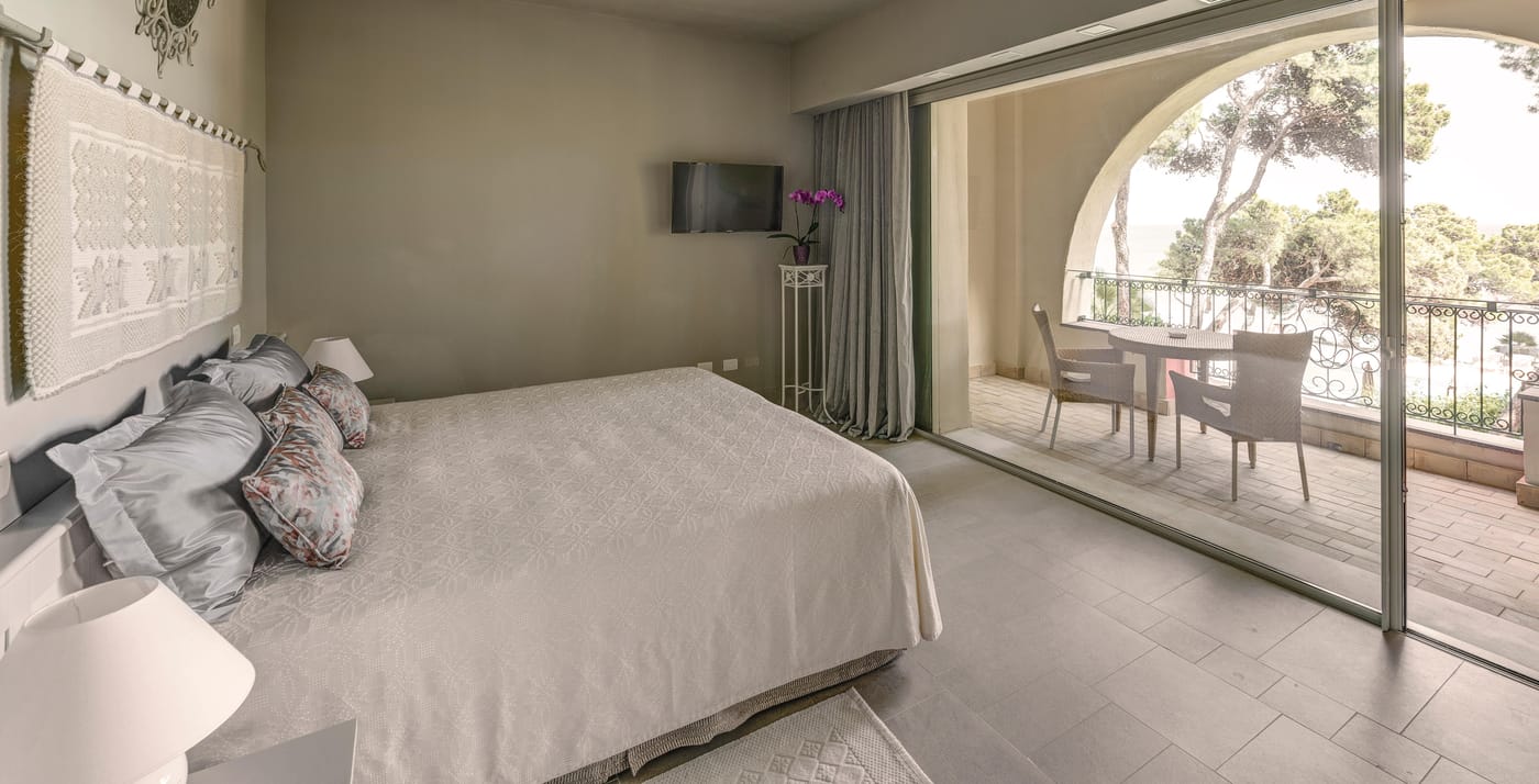 Forte-Village-Resort-Il-Castello-Room-16