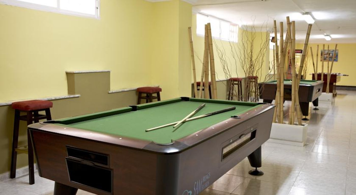 Universal Perla De S'Illot