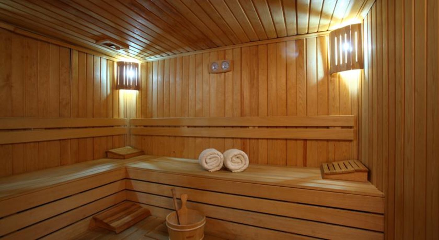 Summer Garden Suites & Beach Hotel