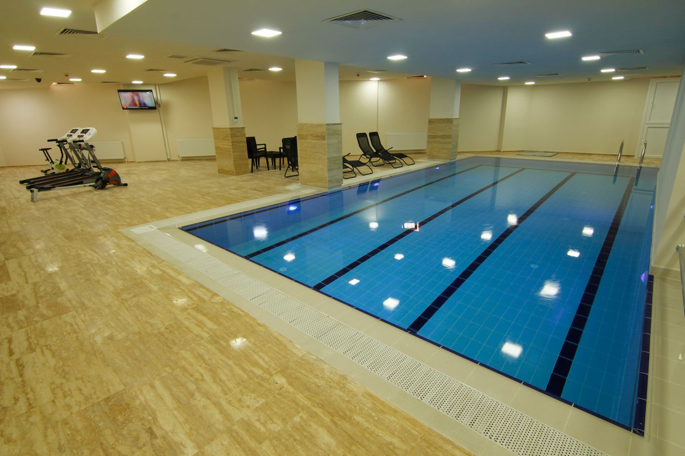 Zin-D-Home-Cekmekoy-Pool-18