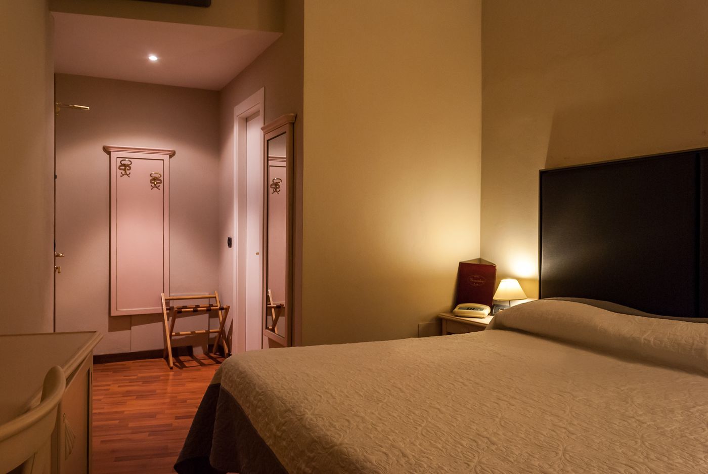 Hotel Bernardino-Italy-LUCCA-Room-9