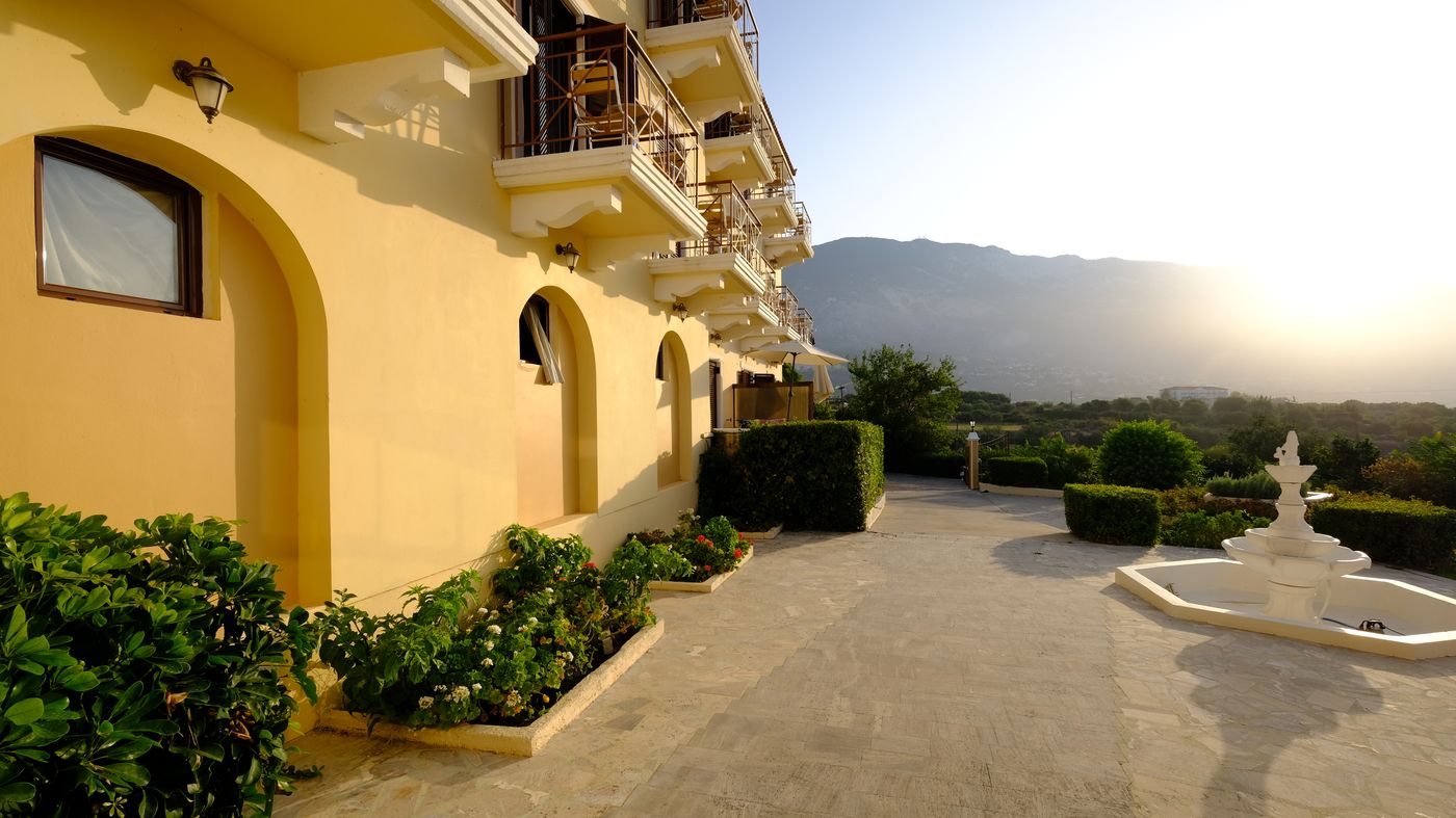 Karavados-Beach-Terrace-22