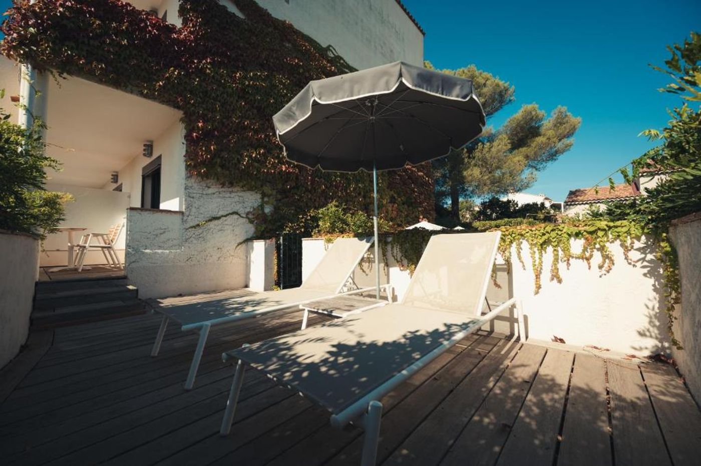 Hotel-Le-Catalogne-Room-25