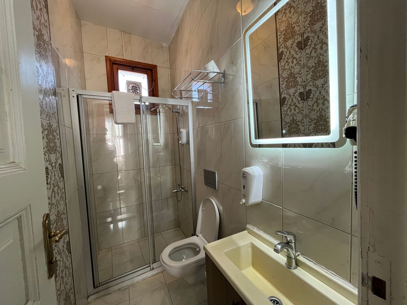 Le-Safran-Suite-Room-54