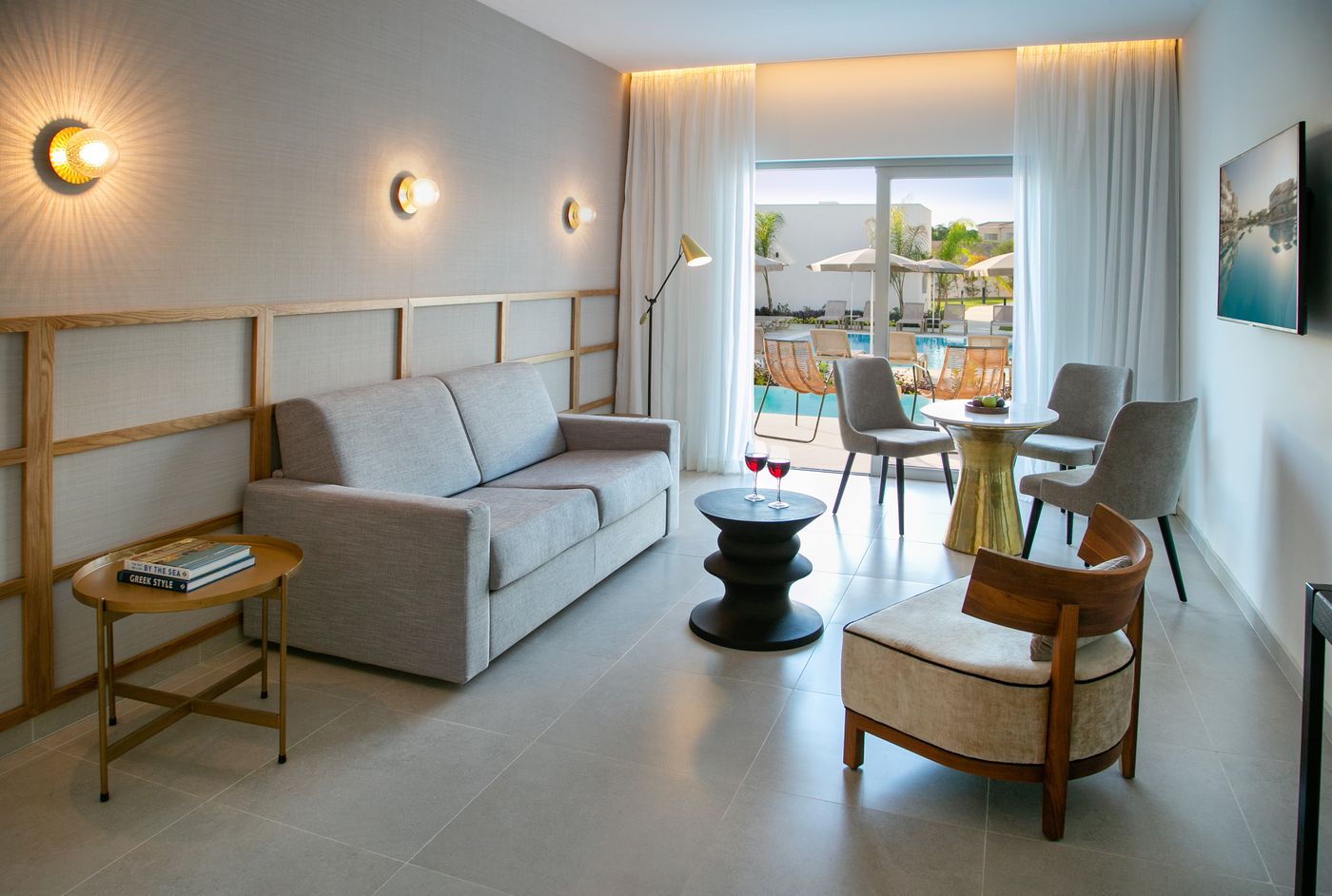 Atlantica Aqua Blue Hotel