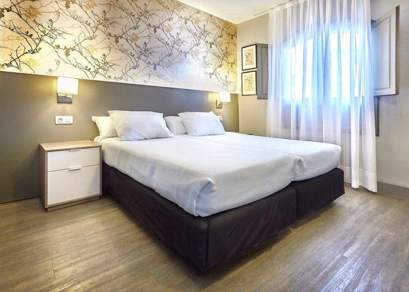 HG-Lomo-Blanco-Room-26