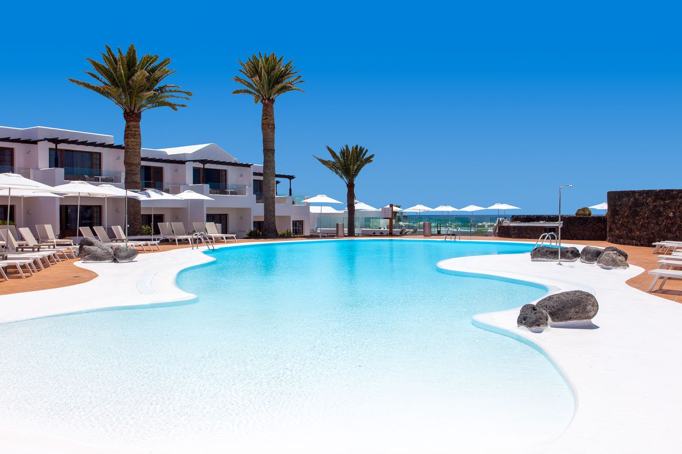 Bahia Kontiki Beach Aparthotel