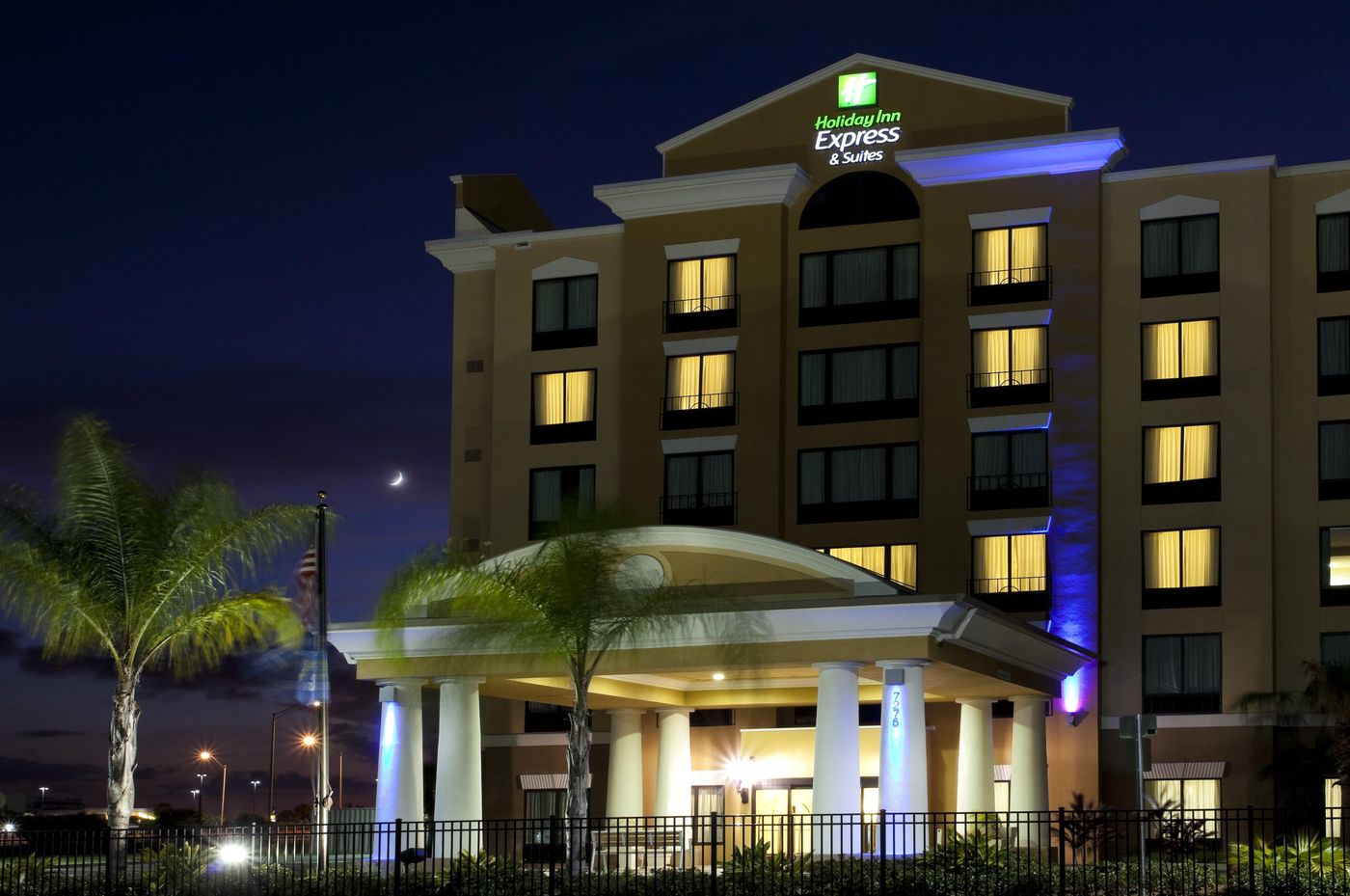 Holiday Inn Express and Suites I-Drive-United States-ORLANDO-General view-10